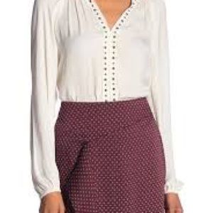 NWT VINCE CAMUTO LONG SLEEVE RUMPLE STUD TRIM BLOUSE